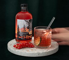 SDV STUDIOS GmbH & Co. KG Project - Hilde von Hirsch: Visual Branding for a Regional Aperitif