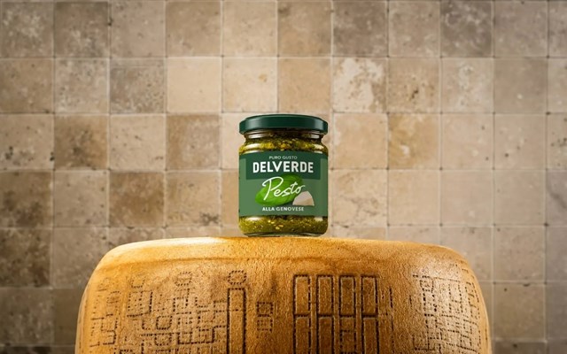 MILK. Food Packaging Design Agentur Project - Rebranding the packaging design for the Delverde pesto range