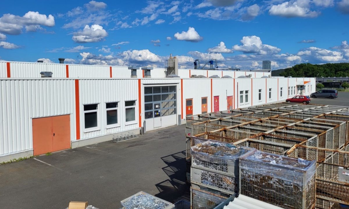 Connection of production plants to an OEE Industry 4.0 solution