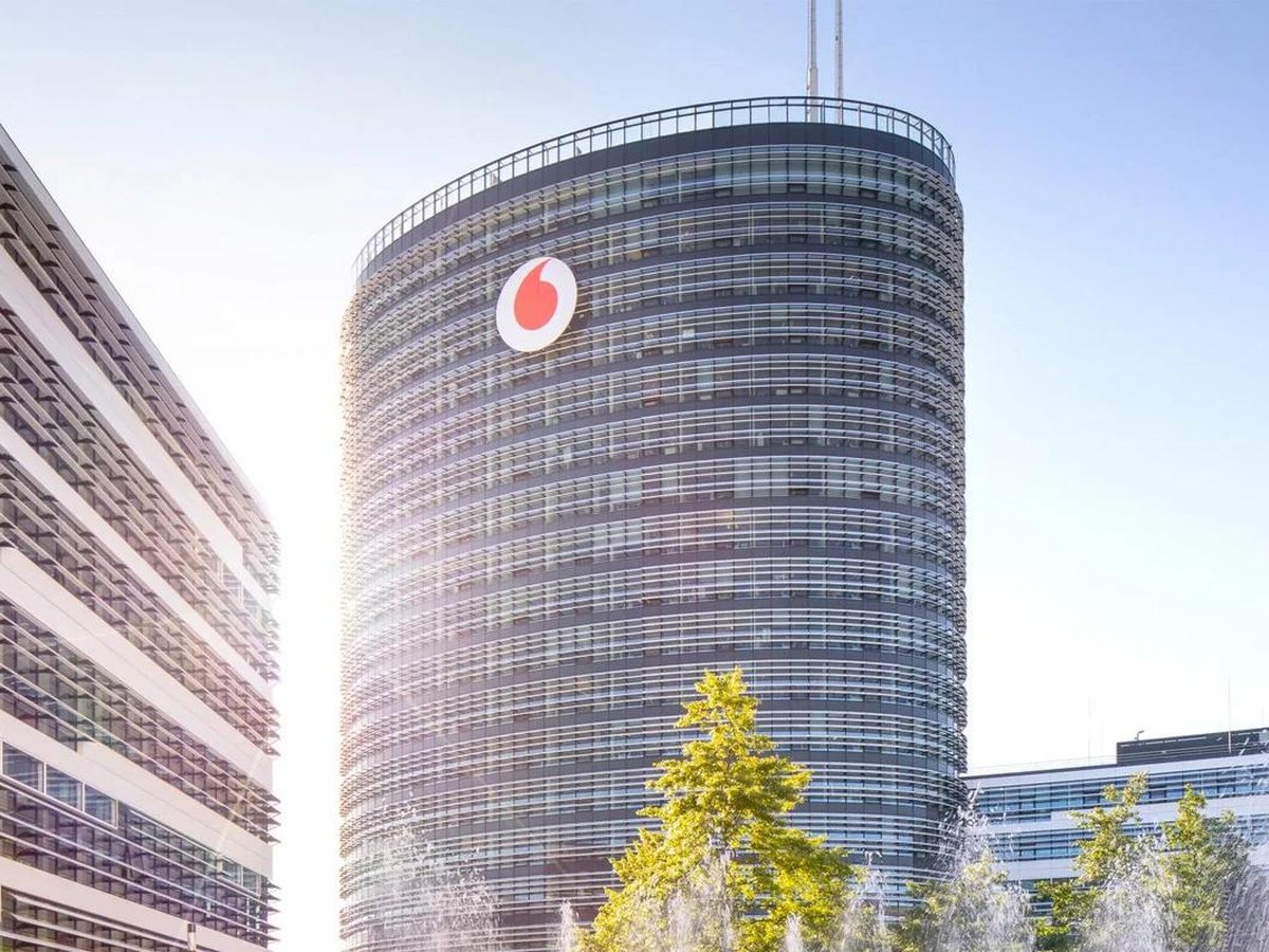 Etribes Project - Digital Turnaround for Vodafone B2B