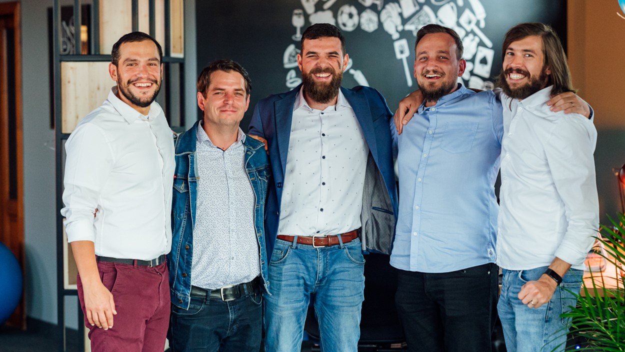 minic studio Team